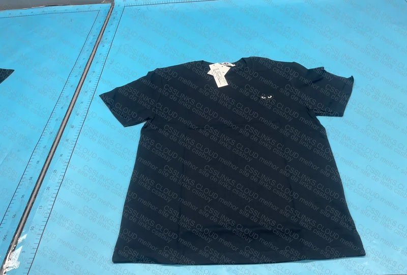 Black and White CDG Shirt (Help Pls) 2