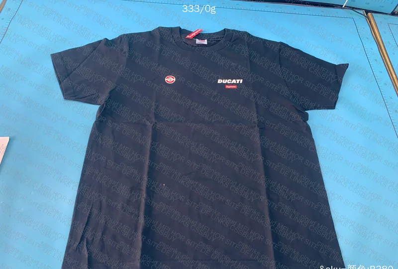 Collab Ducati x Supreme Shirt 2