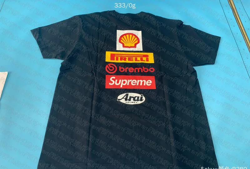 Collab Ducati x Supreme Shirt 3