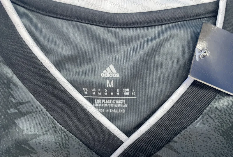 Juventus 22/23 Shirt 3