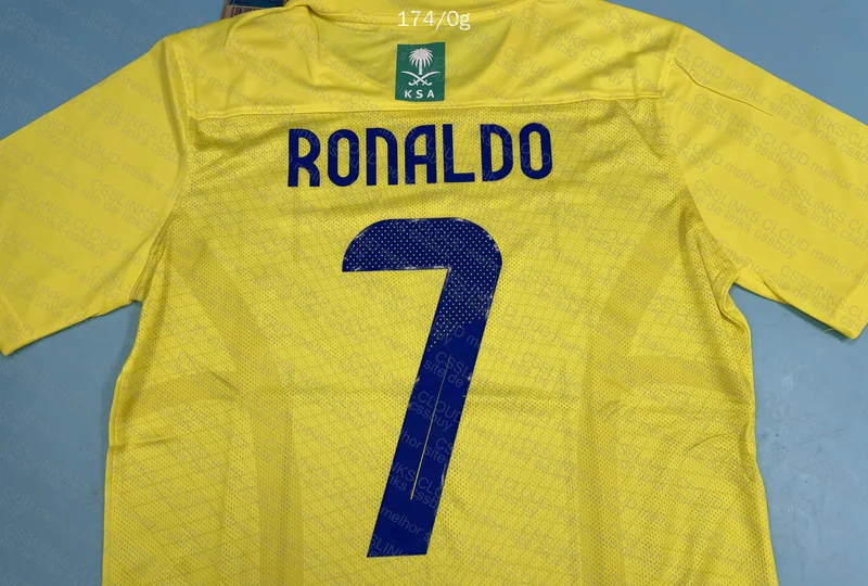 Random Team Shirt 🐐 5