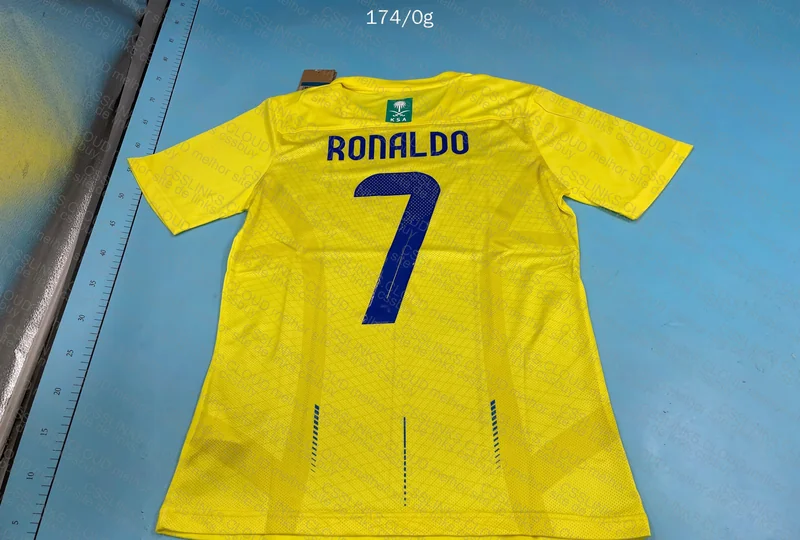 Random Team Shirt 🐐 6