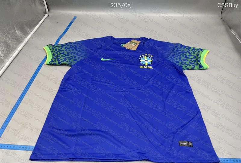 Random Team Shirt 15¥