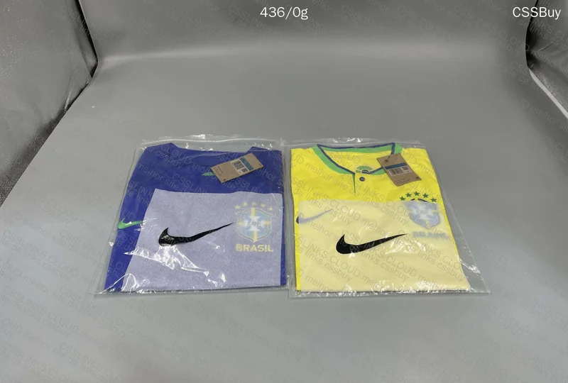 Random Team Shirt 16y