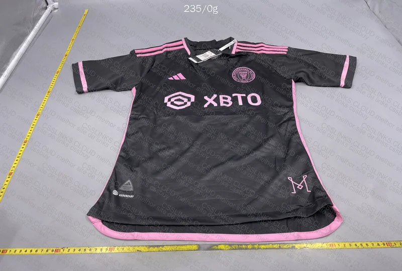 Random Team Jersey of Messi