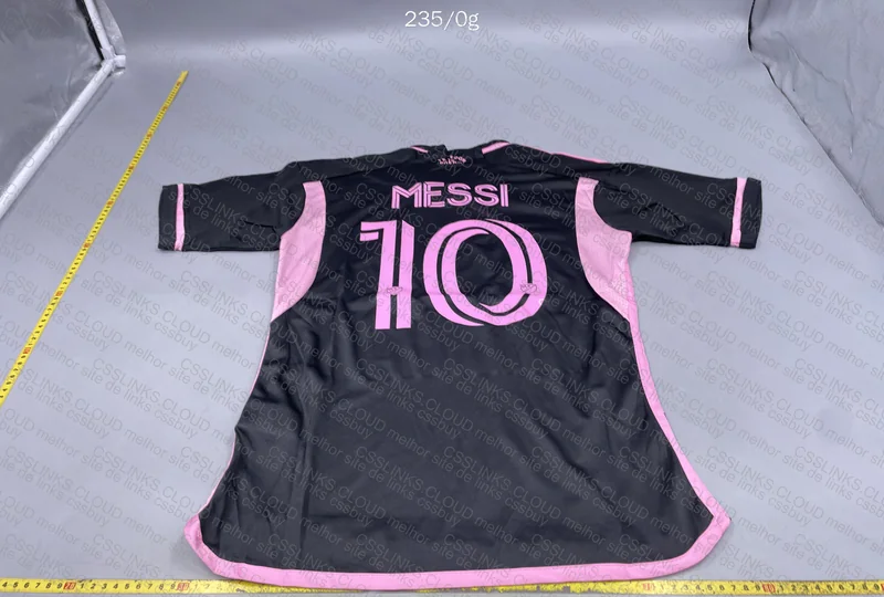 Random Team Jersey of Messi 6