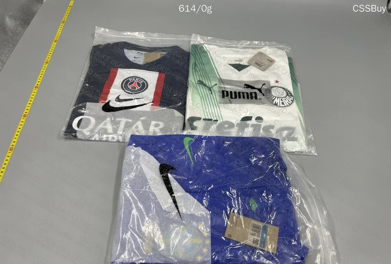 Random Team Jersey (F)