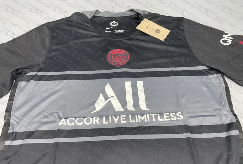 Random Team Jersey - PSG 3
