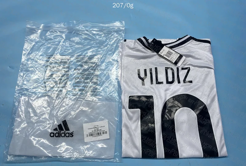 Juventus Team Shirt - Kenan Yildiz