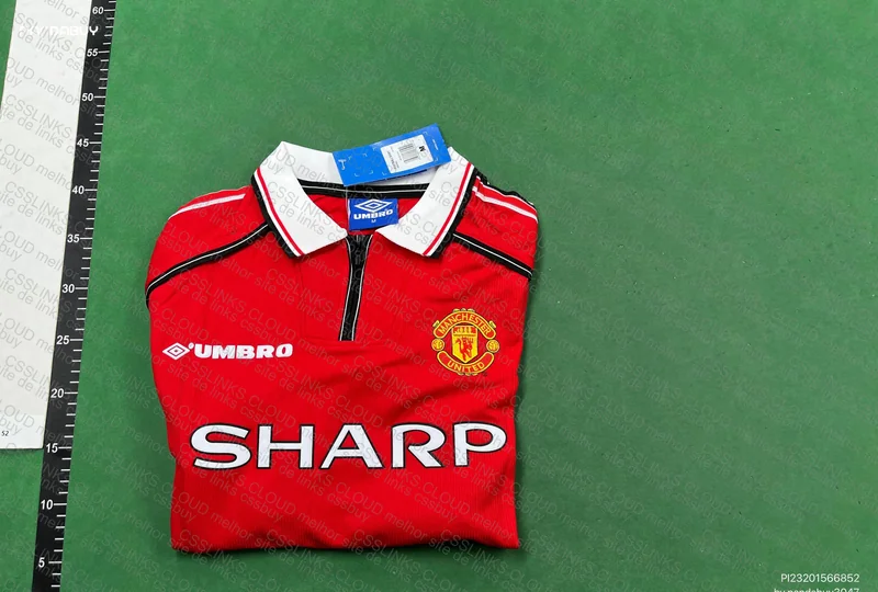 Team Shirt (MAN U Retro) 4