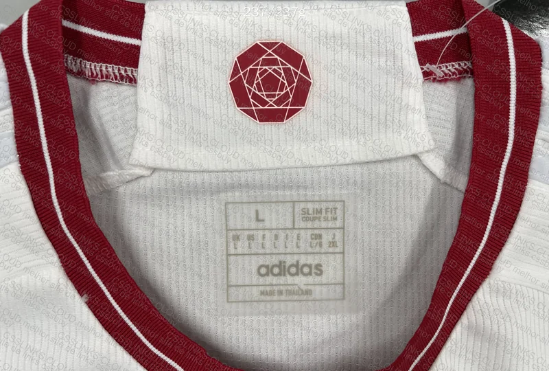 Manchester United 23/24 Team Shirt 8