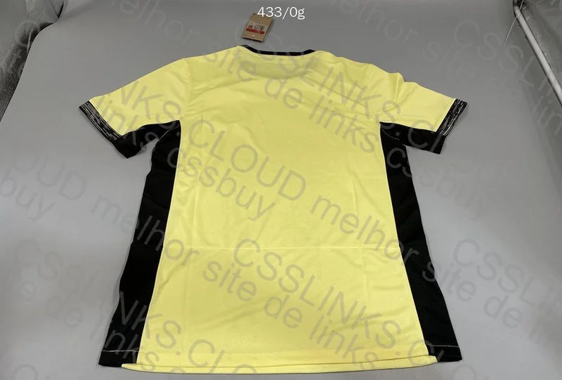 Random Player Model Team Jersey 23.5y 3