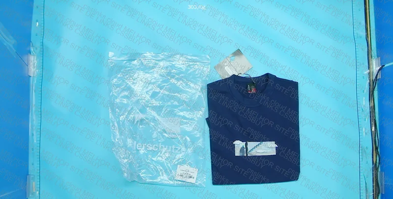 Derschutze Shirt