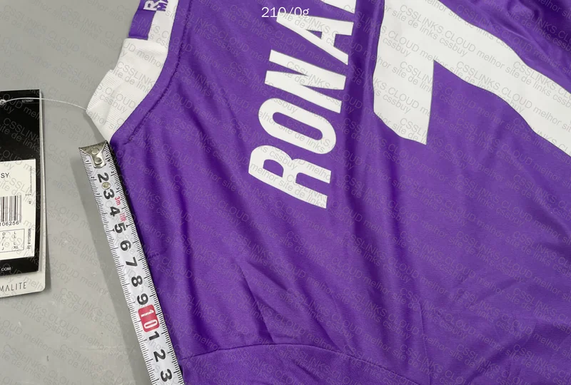 Real Madrid 2017 Jersey 8