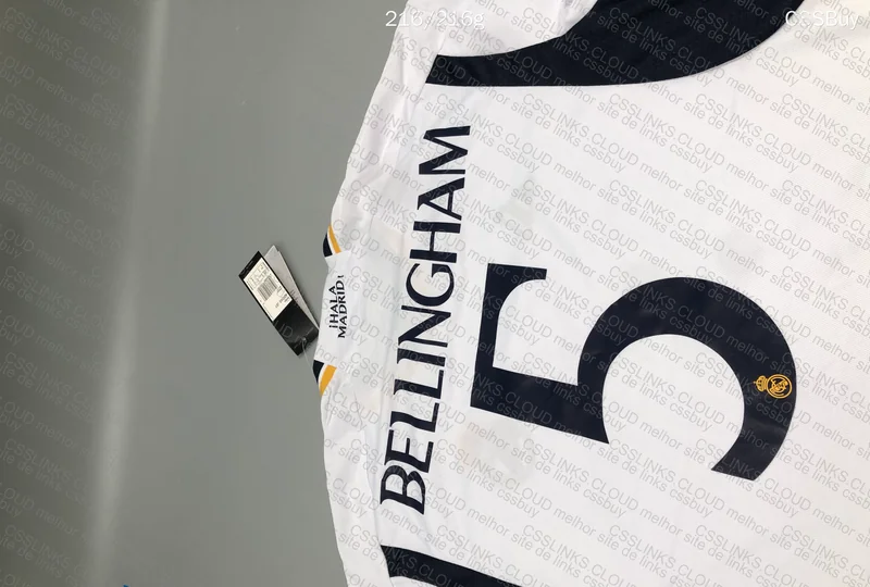 Real Madrid 23/24 Jersey 6