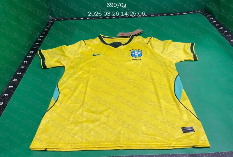 Camisa do "Vai Brasa" pra venda