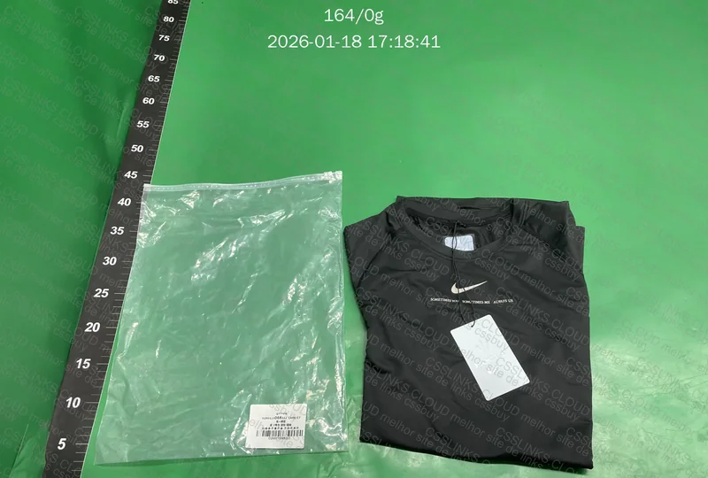 Camisa Dri-fit Nocta x Drake 4