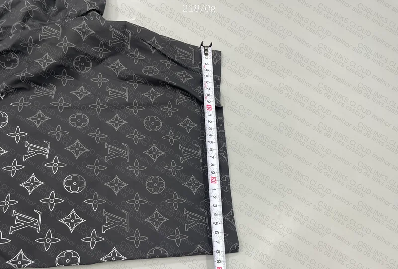 LV Shirt and Shorts Negotiated via WP and Yupoo 7