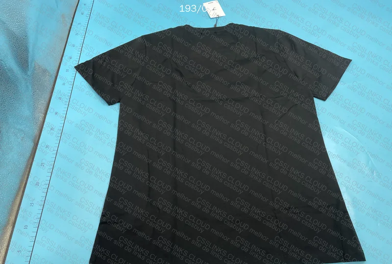 GymShark Shirt and Shorts 3