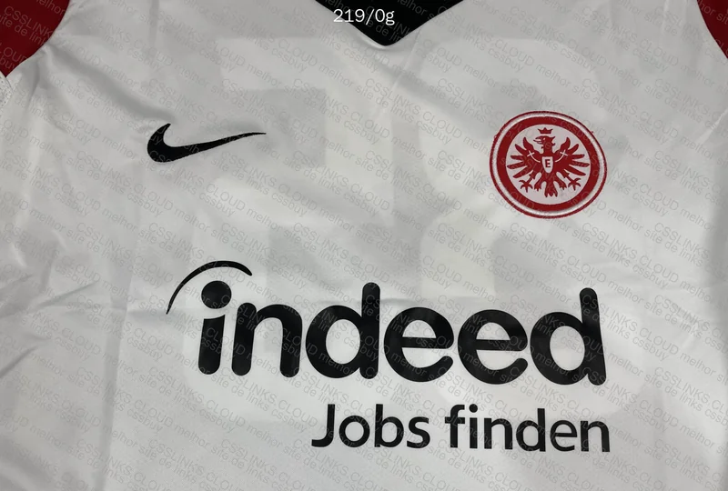 Eintracht Frankfurt Shirt 3