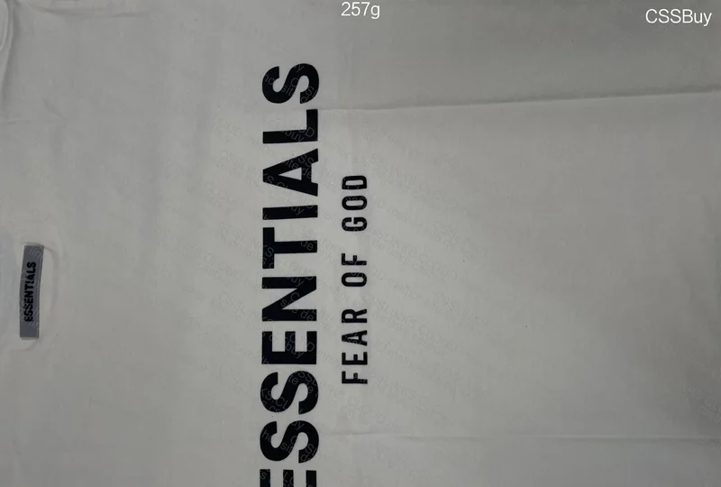 ESSENTIAL Shirt