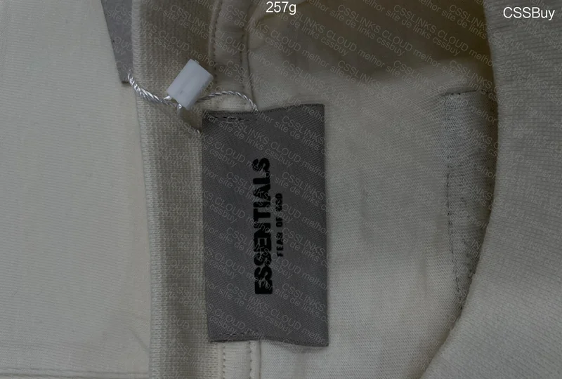 ESSENTIAL Shirt 2
