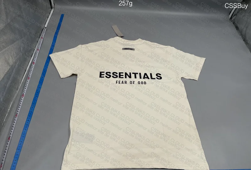 ESSENTIAL Shirt 3