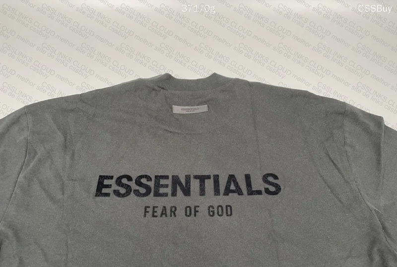 ESSENTIALS Shirt 3
