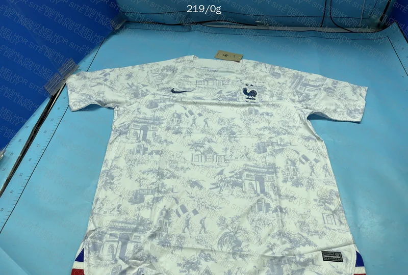France II 2022/23 Shirt by 13 ¥ (Blind Box) 2