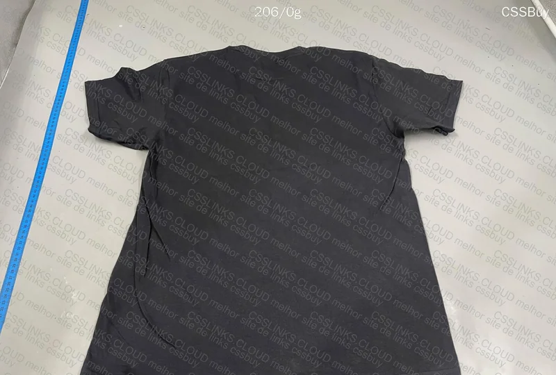 Gildan Shirt 2