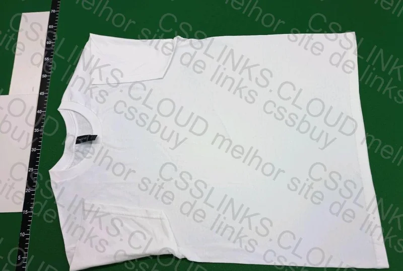 Gildan 180g Slim White 100% Cotton Shirt 2