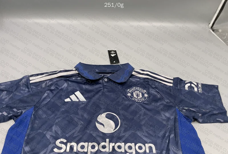 II Manchester United 24/25 Shirt 3