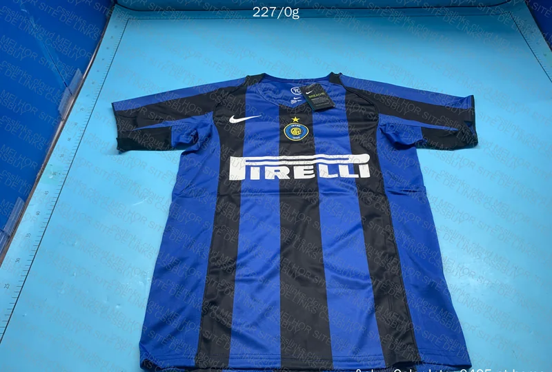 Inter Milan Retro Shirt 04/05 2