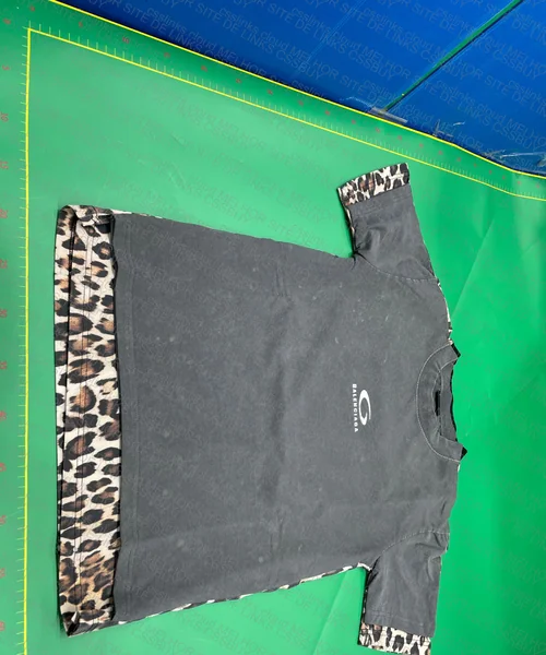 Balenciaga Leopard T-Shirt 5