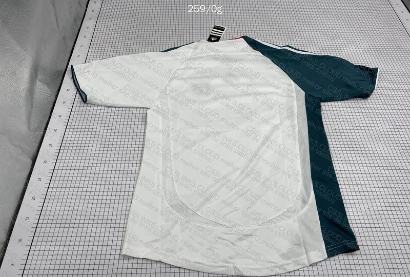 Liverpool 2006-07 Shirt 2