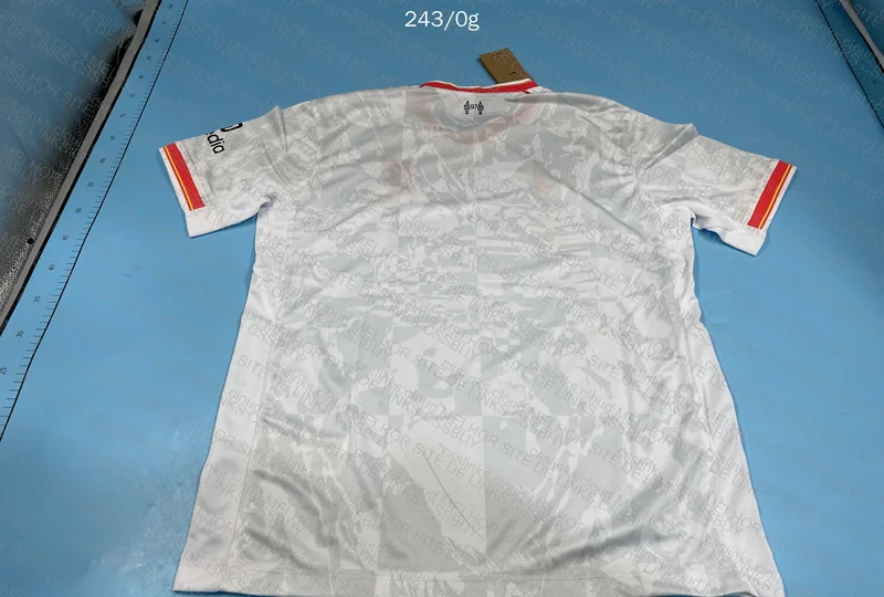 Liverpool 24/25 Shirt 5
