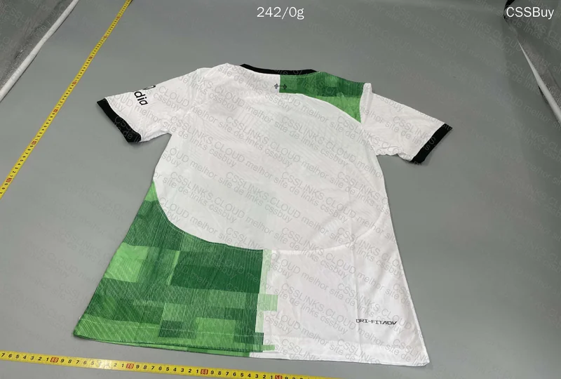 Liverpool Dri-fit ADV Shirt 2