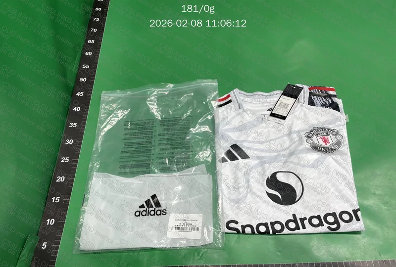 Camisa Manchester United 25/26 Versão Jogador 2