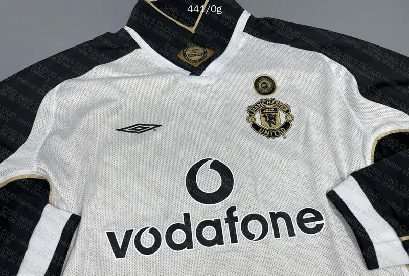 Manchester United Centenary Shirt - 1902 ~ 2002 3