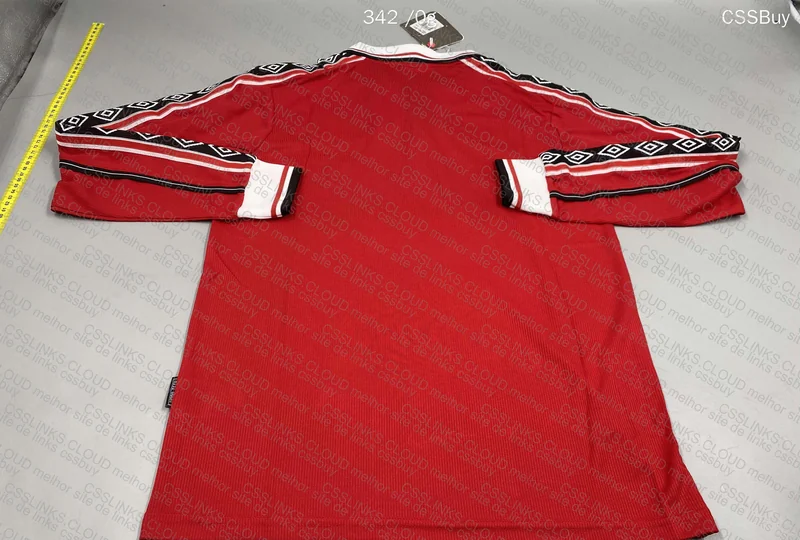 Manchester United Retro Shirt 2