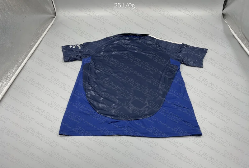 Manchester United Shirt Season 24/25 8