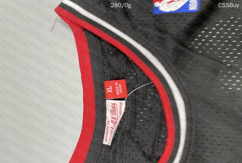 Michael Jordan Chicago Bulls 97-98 Black Mitchell & Ness Shirt 4