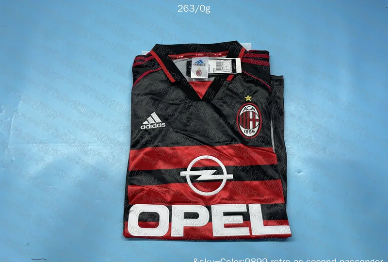 Milan Retro 98/99 Jersey
