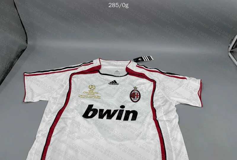 Milan Retro Kaka Jersey 3