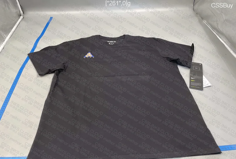 Nike ACG Shirt with Measurements