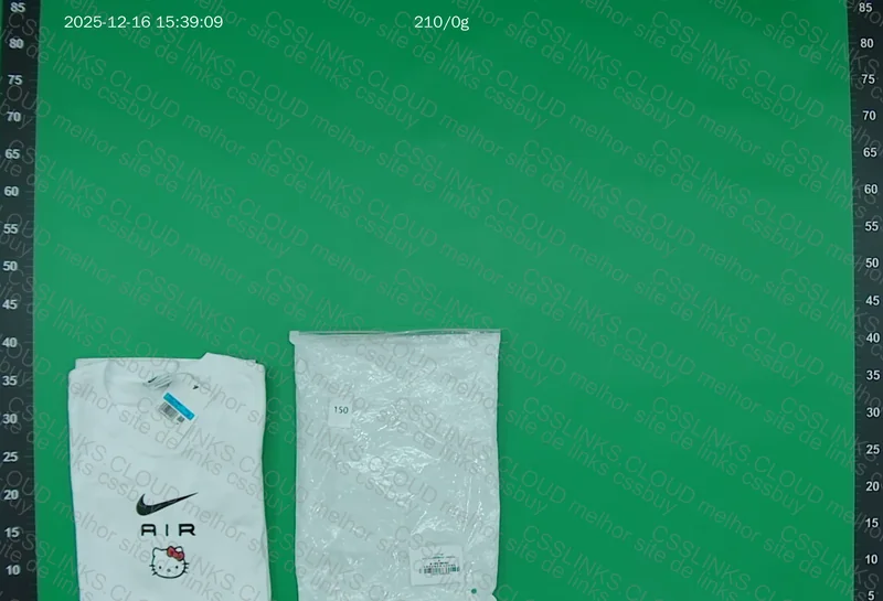 Nike x Hello Kitty Shirt 3