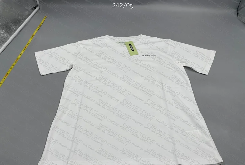 Off-White Shirt (GL?)