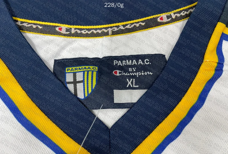 Parma Jersey 02/03 3