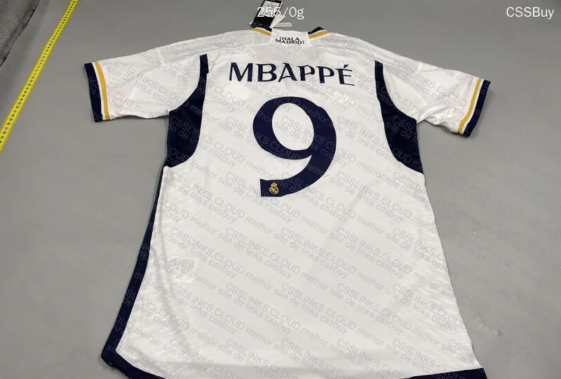 Real Madrid 23/24 Home Player Shirt 4