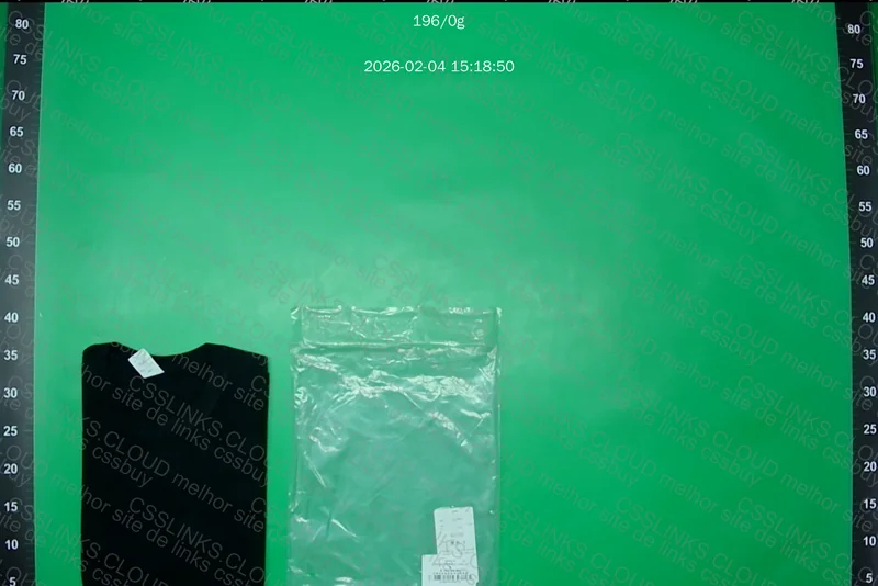 Camisa Preta Lisa 3